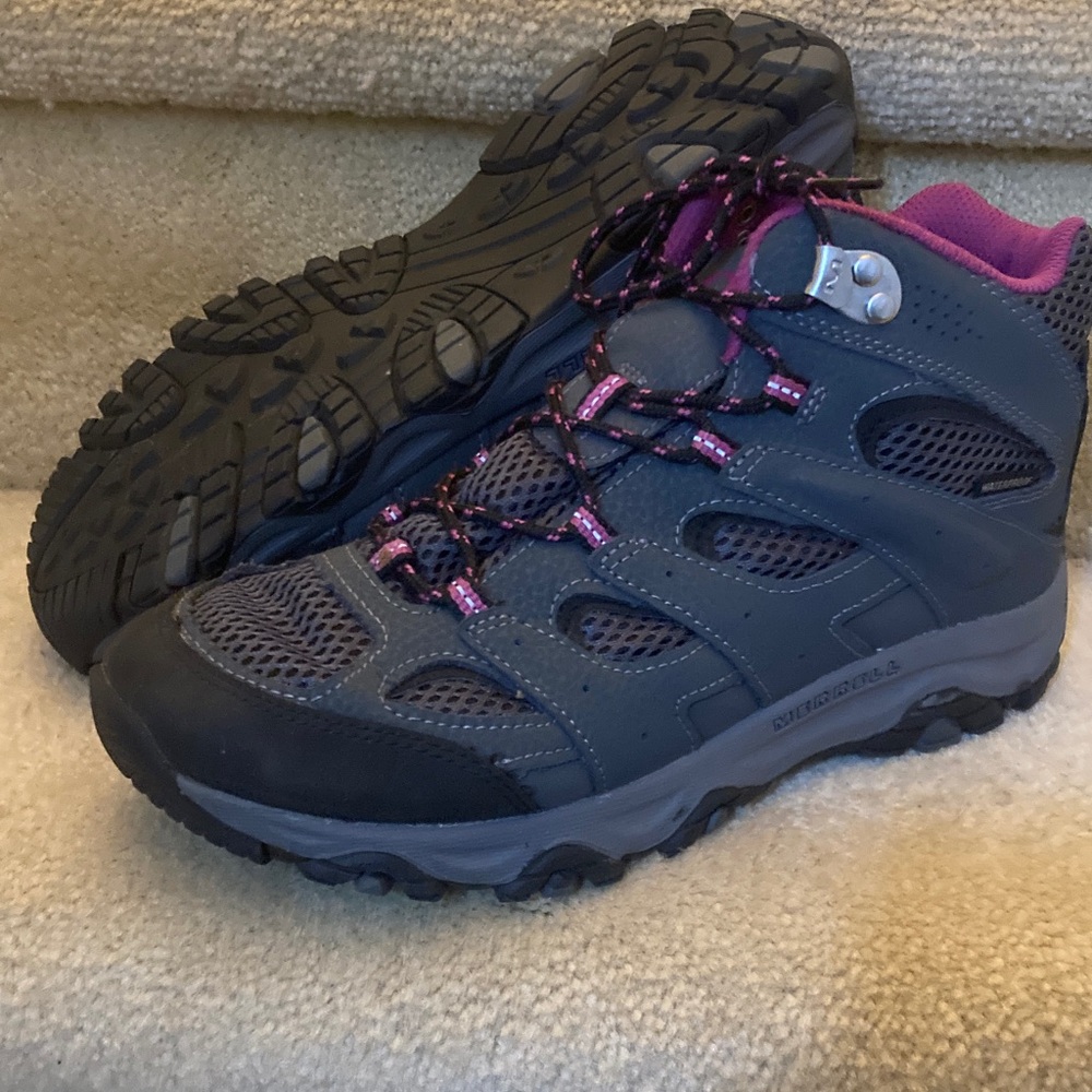Kids Merrell Moab 3 Mid Waterproof hiking boots (Granite/ Berry)